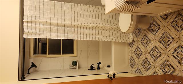 Builiding view nineteen for 22609 Edgewood, Saint Clair Shores, MI. 48080