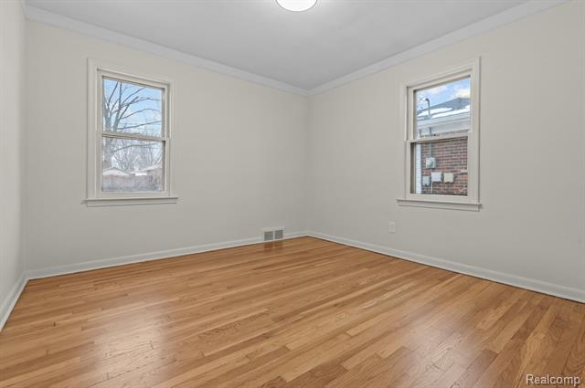 Builiding view thirteen for 22609 Edgewood, Saint Clair Shores, MI. 48080