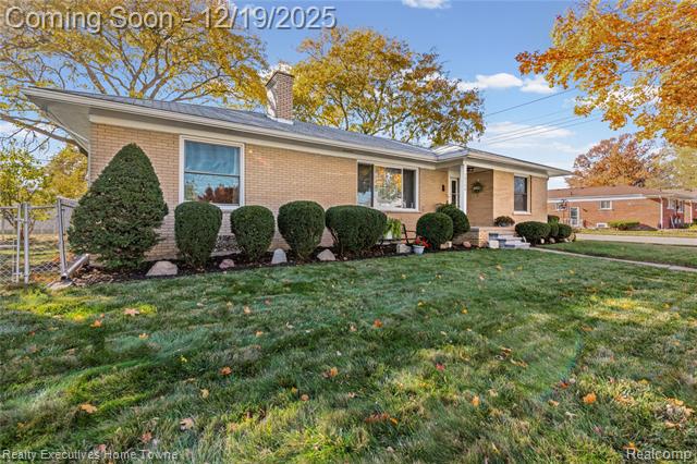 Builiding view thirty eight for 18200 Oak, Eastpointe, MI. 48021