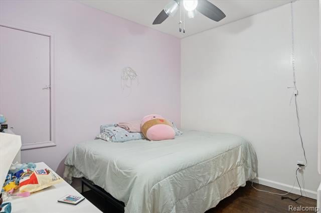 Builiding view twenty two for 19720 Maxine, Saint Clair Shores, MI. 48080