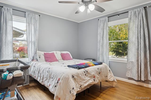 Builiding view twenty for 19720 Maxine, Saint Clair Shores, MI. 48080