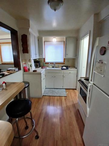 Builiding view nine for 22584 Marine, Eastpointe, MI. 48021