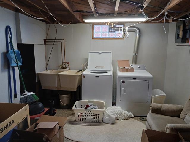 Builiding view seventeen for 22584 Marine, Eastpointe, MI. 48021