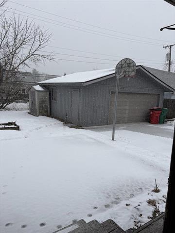 Builiding view eleven for 22806 Shakespeare, Eastpointe, MI. 48021