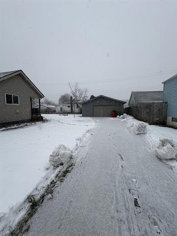 Builiding view fifteen for 22806 Shakespeare, Eastpointe, MI. 48021