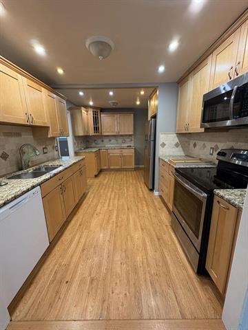 Builiding view four for 22806 Shakespeare, Eastpointe, MI. 48021