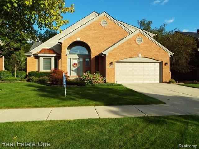 front view for 43316 Ashbury Dr, Novi, Mi. 48375