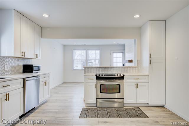 Builiding view twelve for 23826 Kate, Warren, MI. 48091