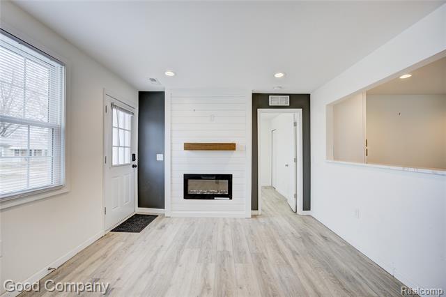 Builiding view two for 23826 Kate, Warren, MI. 48091