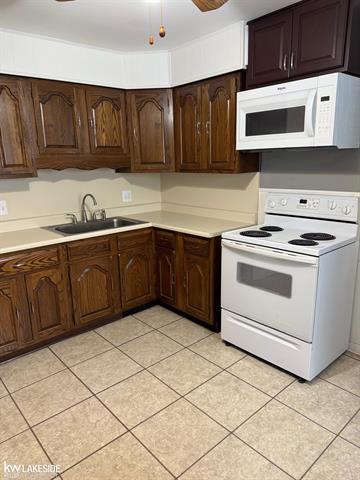 Builiding view four for 22795 Almond, Eastpointe, MI. 48021