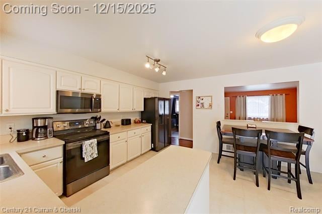 Builiding view eight for 34455 Rhonswood, Farmington, MI. 48335