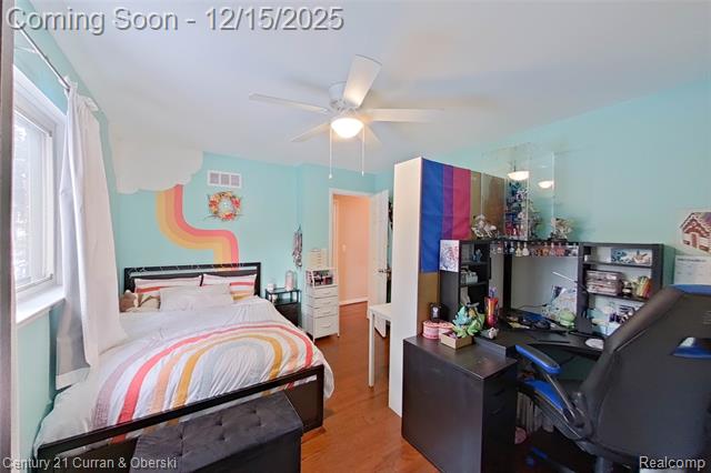 Builiding view seventeen for 34455 Rhonswood, Farmington, MI. 48335