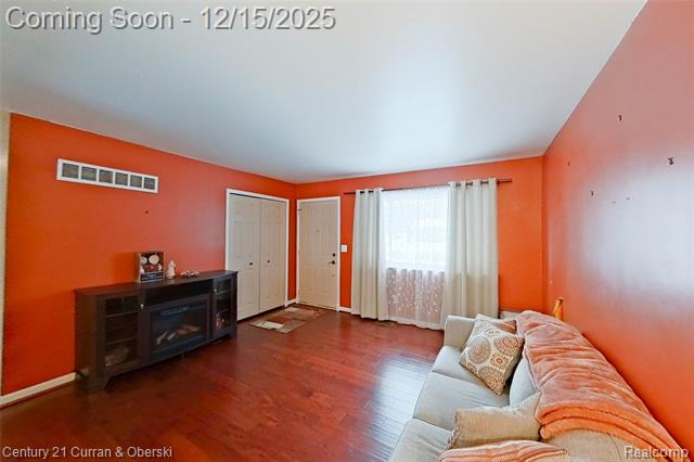 Builiding view thirteen for 34455 Rhonswood, Farmington, MI. 48335