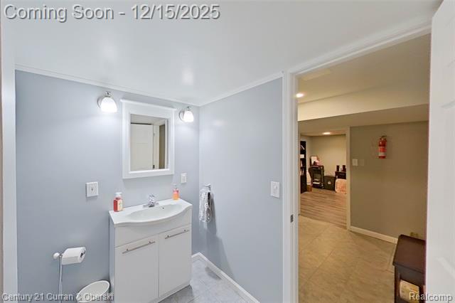 Builiding view thirty eight for 34455 Rhonswood, Farmington, MI. 48335