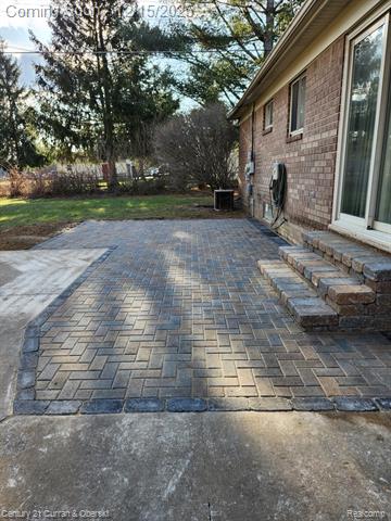 Builiding view three for 34455 Rhonswood, Farmington, MI. 48335