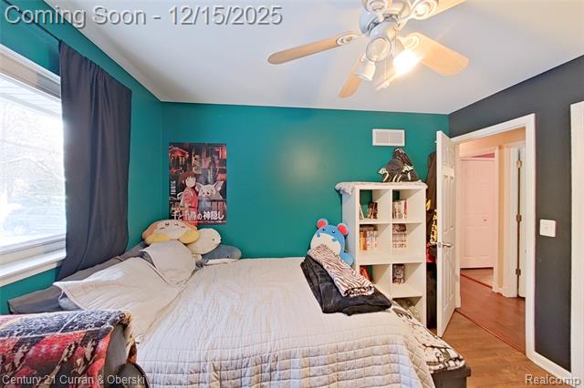 Builiding view twenty for 34455 Rhonswood, Farmington, MI. 48335