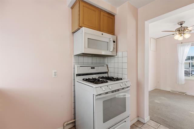 Builiding view nine for 23013 Melrose, Eastpointe, MI. 48021