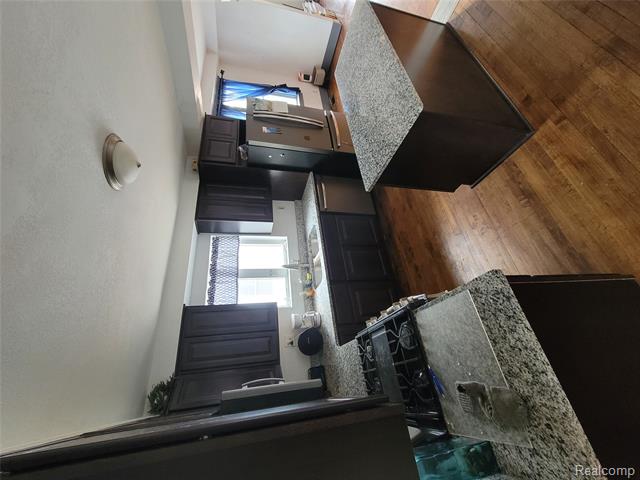 Builiding view eleven for 22936 Oakwood, Eastpointe, MI. 48021