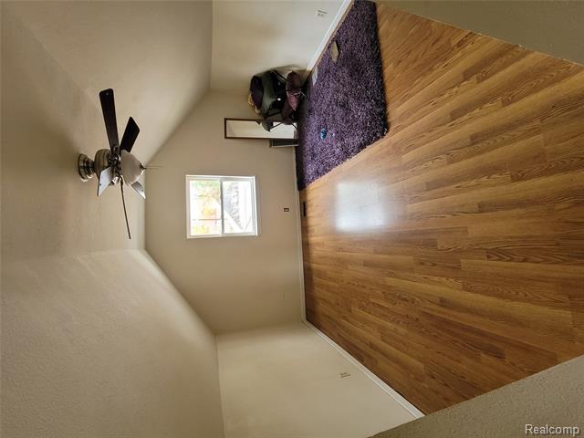 Builiding view sixteen for 22936 Oakwood, Eastpointe, MI. 48021