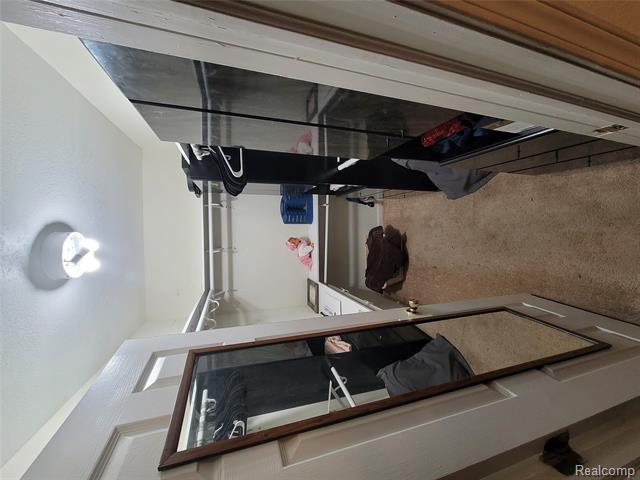 Builiding view twenty three for 22936 Oakwood, Eastpointe, MI. 48021