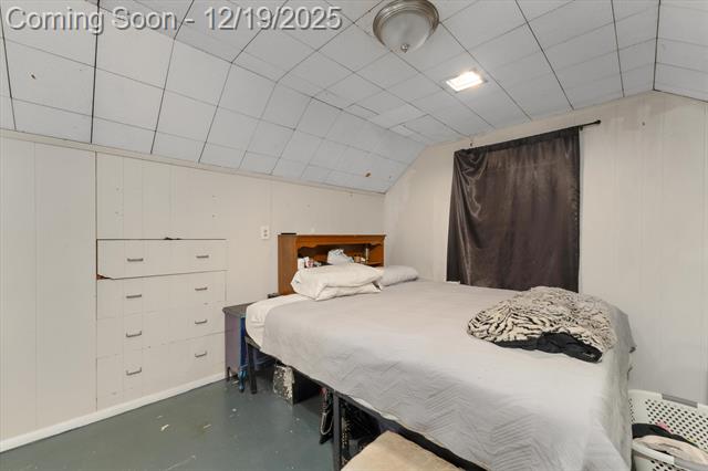 Builiding view fourteen for 23728 Normandy, Eastpointe, MI. 48021