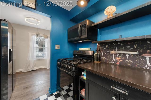 Builiding view seven for 23728 Normandy, Eastpointe, MI. 48021