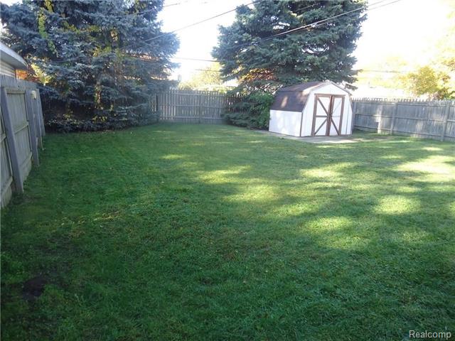 Builiding view two for 23827 Willard, Warren, MI. 48089