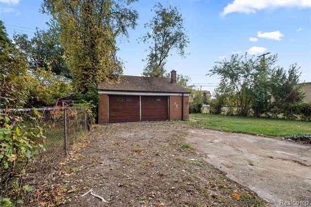 Builiding view sixteen for 20910 Collingham, Farmington, MI. 48336