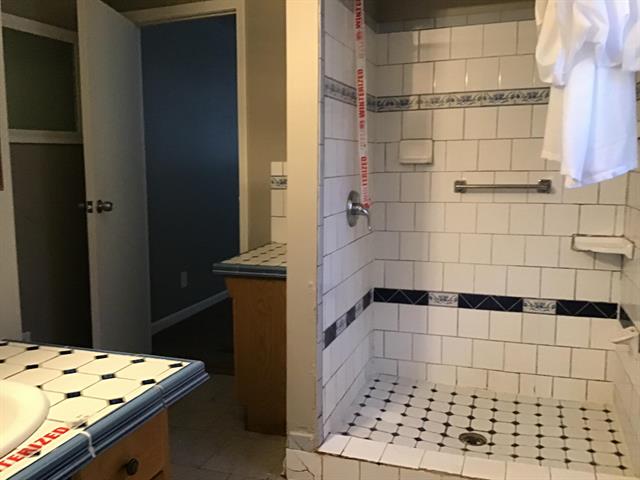 Builiding view eight for 23822 Wellington, Warren, MI. 48089