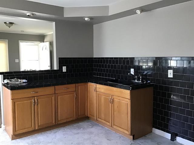 Builiding view five for 23822 Wellington, Warren, MI. 48089