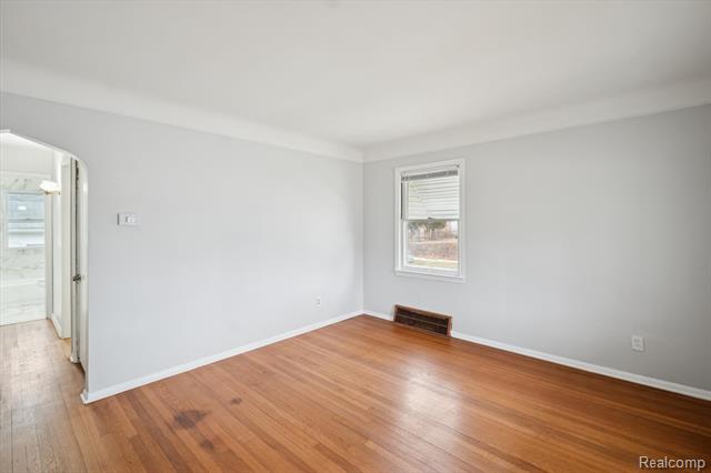 Builiding view four for 8157 Stephens, Center Line, MI. 48015