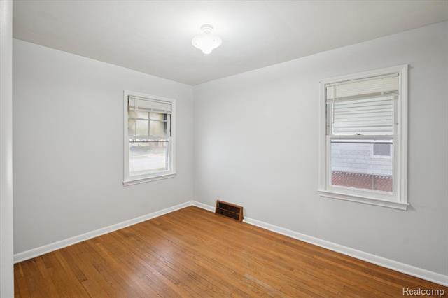 Builiding view nine for 8157 Stephens, Center Line, MI. 48015