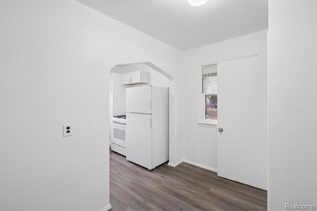 Builiding view seven for 8157 Stephens, Center Line, MI. 48015