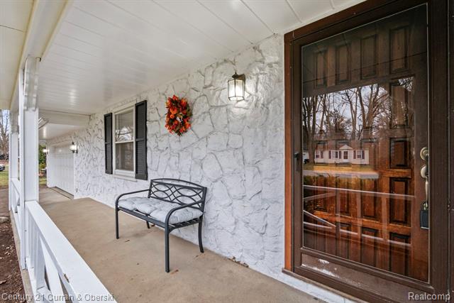 Builiding view eleven for 33776 Rhonswood, Farmington, MI. 48335