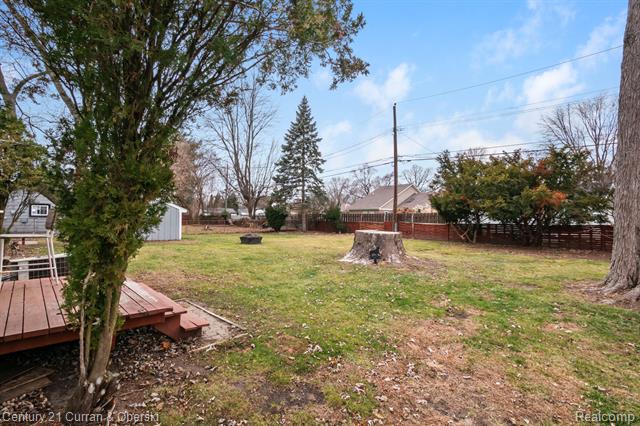 Builiding view forty seven for 33776 Rhonswood, Farmington, MI. 48335