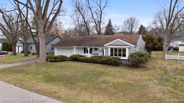 Builiding view four for 33776 Rhonswood, Farmington, MI. 48335