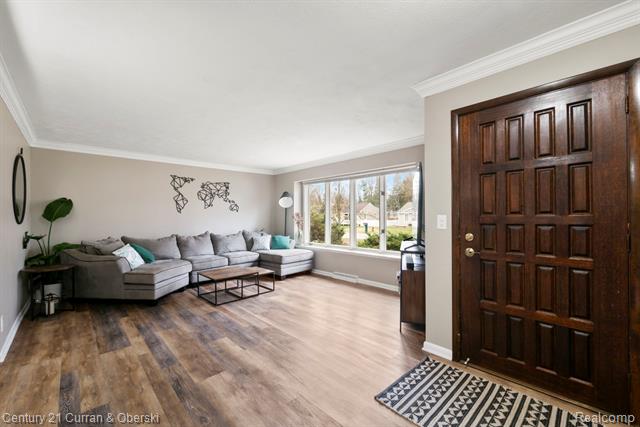 Builiding view thirteen for 33776 Rhonswood, Farmington, MI. 48335