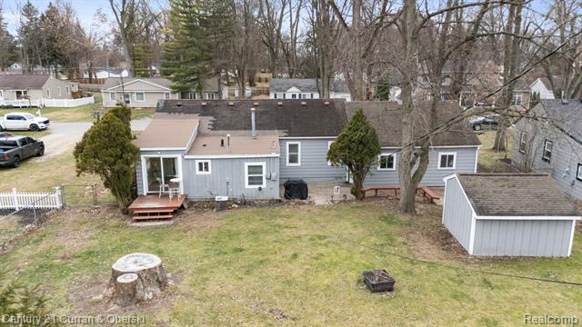 Builiding view thirty nine for 33776 Rhonswood, Farmington, MI. 48335