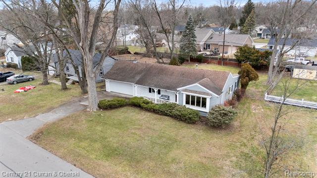 Builiding view three for 33776 Rhonswood, Farmington, MI. 48335