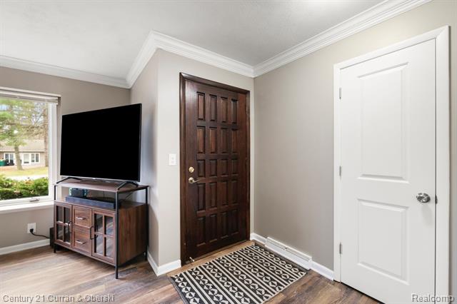 Builiding view twelve for 33776 Rhonswood, Farmington, MI. 48335