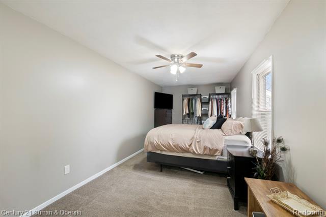 Builiding view twenty seven for 33776 Rhonswood, Farmington, MI. 48335