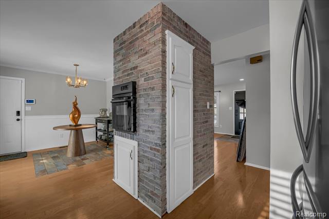 Builiding view twelve for 33027 Meadowlark, Farmington, MI. 48336