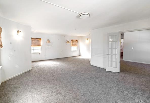 Builiding view fifteen for 22105 Ridgeway, Saint Clair Shores, MI. 48080