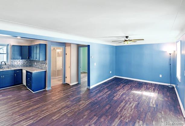 Builiding view five for 22105 Ridgeway, Saint Clair Shores, MI. 48080