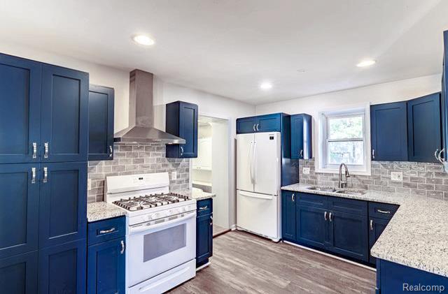 Builiding view six for 22105 Ridgeway, Saint Clair Shores, MI. 48080