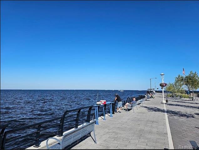 Builiding view twenty eight for 22105 Ridgeway, Saint Clair Shores, MI. 48080