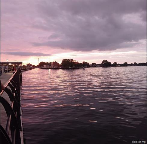 Builiding view twenty nine for 22105 Ridgeway, Saint Clair Shores, MI. 48080