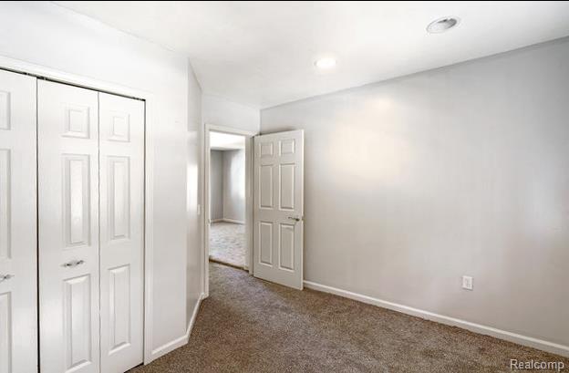 Builiding view twenty for 22105 Ridgeway, Saint Clair Shores, MI. 48080