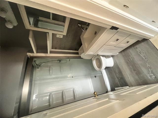 Builiding view eleven for 21905 Ridgeway, Saint Clair Shores, MI. 48080