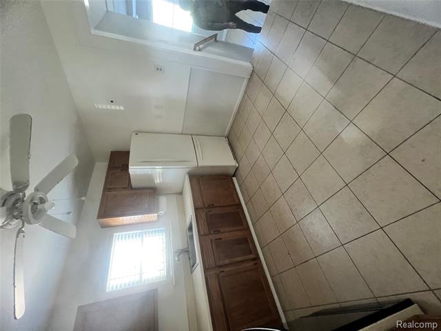 Builiding view twelve for 21905 Ridgeway, Saint Clair Shores, MI. 48080